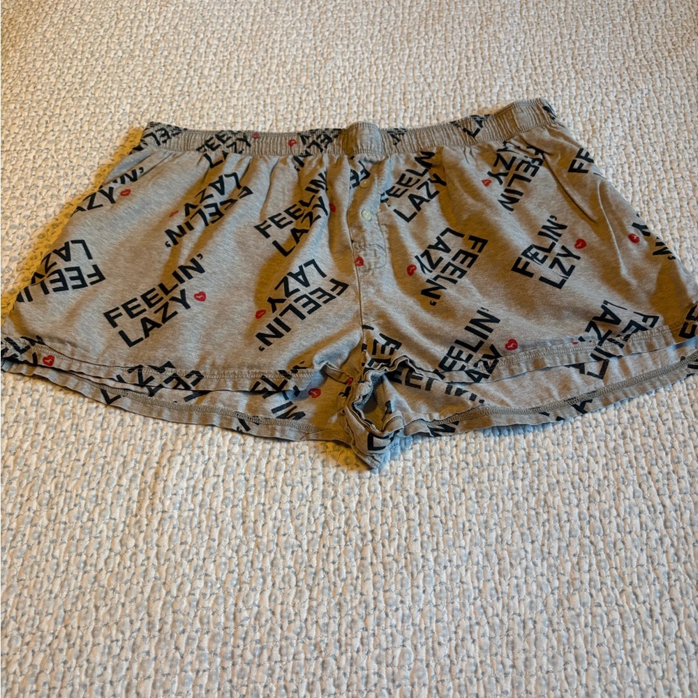 PINK Victoria's Secret Gray "Feelin' Lazy" Logo Lounge Shorts with Red Hearts